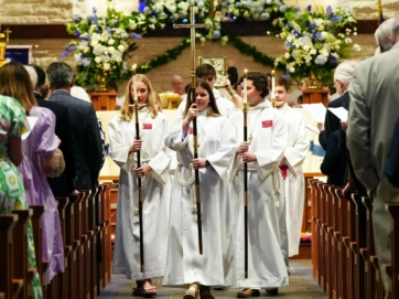 Traditional Easter Wide