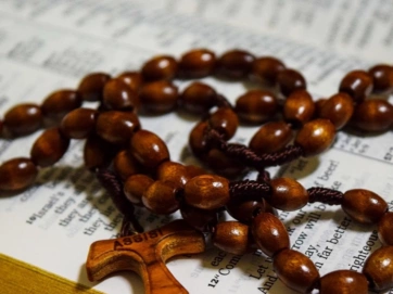 Prayer Beads Square