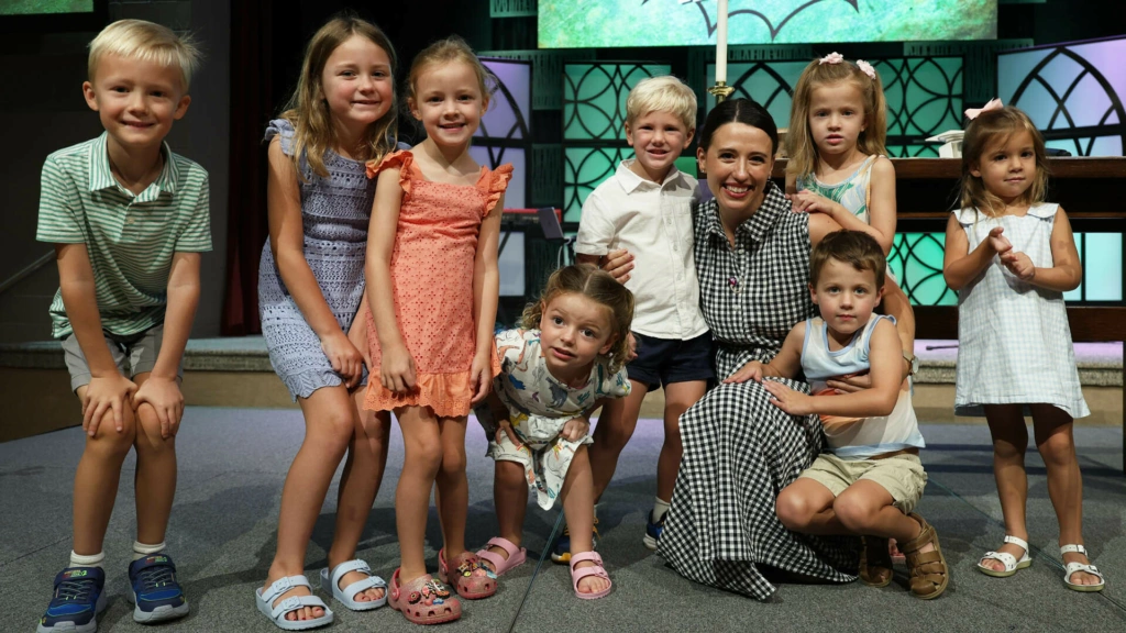 2025 Fall Vine Header